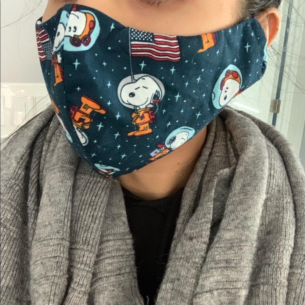 Elastic Snoopy Face Mask w/ Filter Pocket - Picture 1 of 7